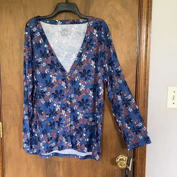 Tops - Hasting & Smith button down floral top with pockets size 2X